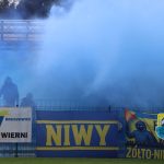4 LO: W BRUDZOWICACH DYMIŁO NA TRYBUNACH, A NA ŁAWKACH ISKRZYŁO