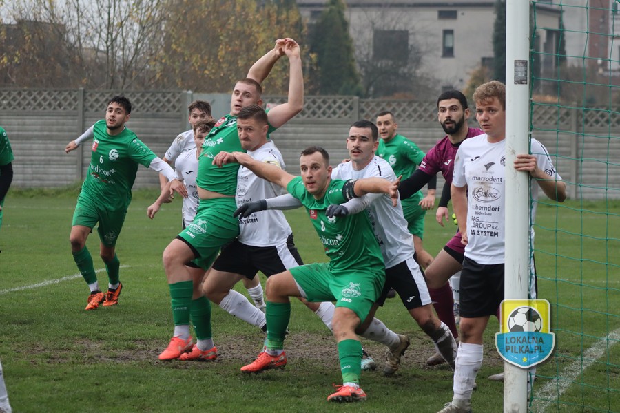 5 LO: CZARNI WYPUNKTOWALI PIASTA