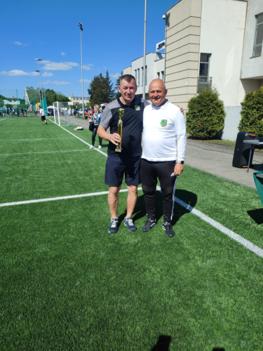 7eedc880-62b1-464b-8a8b-653c504fb3ba