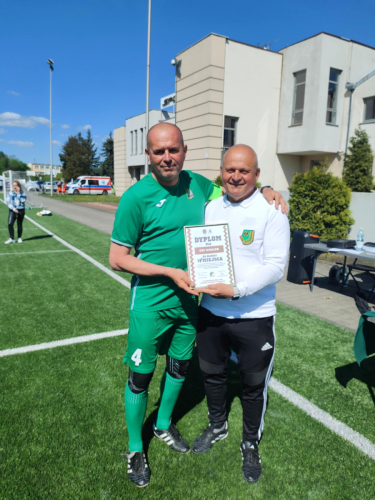 a6218e5b-4e31-4e5a-b24c-c3aa8fec3e20