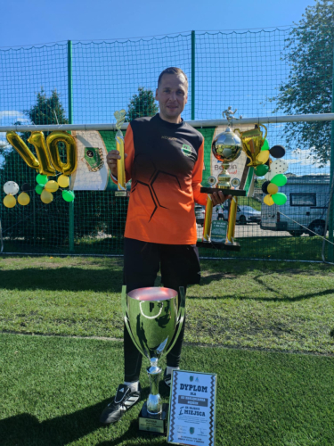 cdc0940d-9e75-4e3e-8661-c166e36bcd03