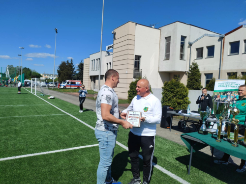 d9d13c29-4ccf-49eb-9cc6-1fe827b52ac3